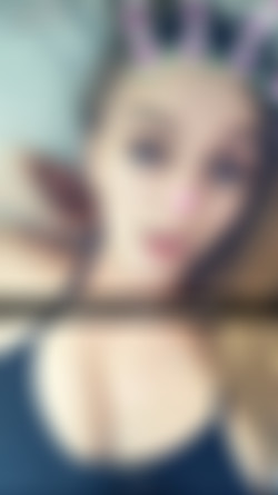 Kendra Sunderland (LibraryGirl) (Premium Snapchat) (2017 2018)/Videos/Kendra Sunderland - In Bed Showing Titties Time Nov 22 2017.mov