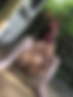 abrattypixie/Images/abrattypixie-2019-04-18-28793067-I hope me being naked outside turns you on as much a.jpg