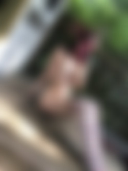 abrattypixie/Images/abrattypixie-2019-04-18-28832069-Do you want to touch me.jpg
